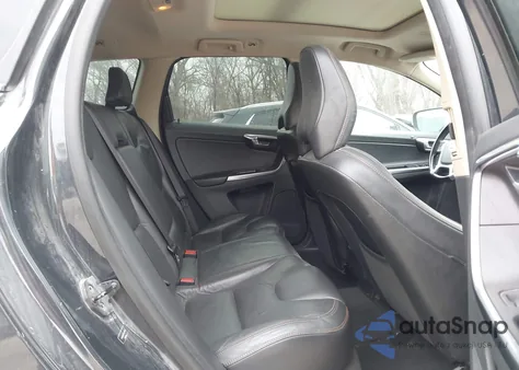 2012 Volvo Xc60 T6/T6 Platinum/T6 Premier Plus/T6 R-Design/T6 R-Design Platinum/T6 R-Design Premier Plus z USA, uszkodzony, nr VIN YV4902DZ7C2341168